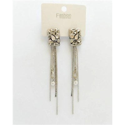 Стильные серьги