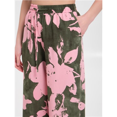 Брюки в пижамном стиле