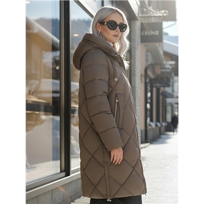 Пальто зимнее утепленное с капюшоном женское коричневого цвета 7637K