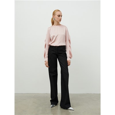 Пудровая блуза со сборкой