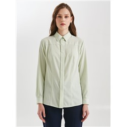 Блузка с потайной застёжкой в бледно-зелёном оттенке