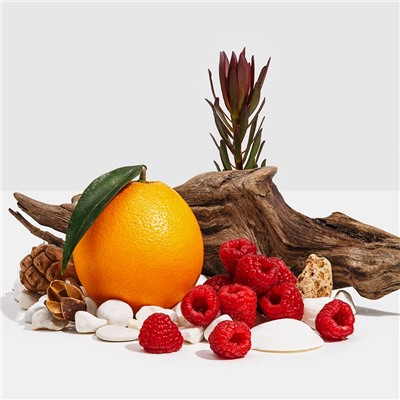 Ароматическая соевая свеча ЦВЕТУЩИЙ ОСТРОВ, 200мл