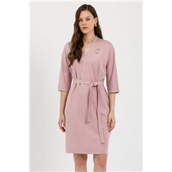 Платье трикотажное розовое с брошкой