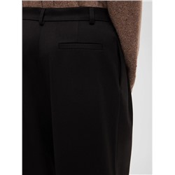 Брюки широкие с защипами, черный