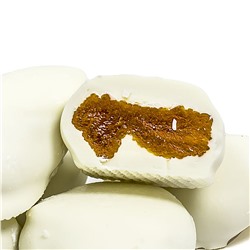 Абрикос в белом шоколаде