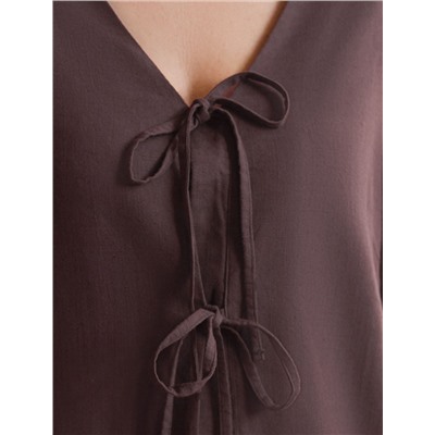 Укороченная свободная блузка с завязками и с V-вырезом изо льна с вискозой
