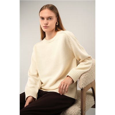 Женский свитер оверсайз Happyfox