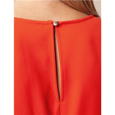 Платье из плотного струящегося крепа