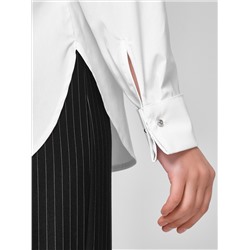 Блузка белая с запонками