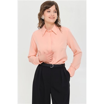 Блузка персикового цвета с длинным рукавом