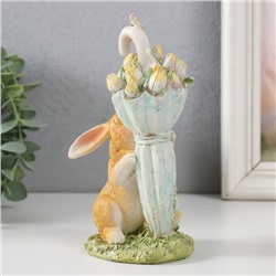 Фигурка полистоун «Зайка у зонта с тюльпанами», 8.5×6.5×15.5 см