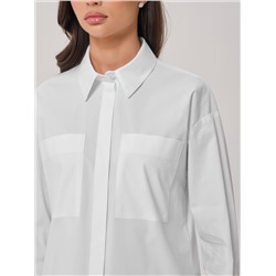 Блузка с карманами белого цвета