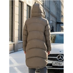 Пальто зимнее утепленное с капюшоном женское коричневого цвета 7747K