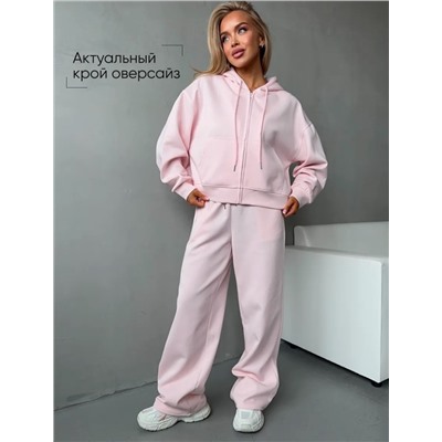 Спортивный костюм: брюки и толстовка на молнии