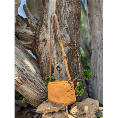 Pelle 21-20 (370) Cuero