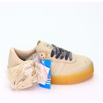 Кроссовки нат. Кожа (36-41)р. / шт. 3776/1550