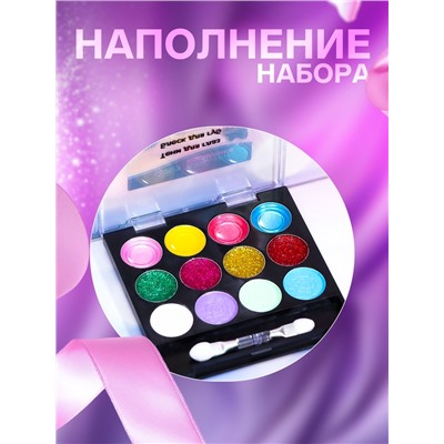 Набор косметики для девочки: тени, блеск, аппликатор