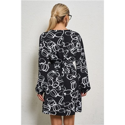 Платье короткое чёрное с принтом