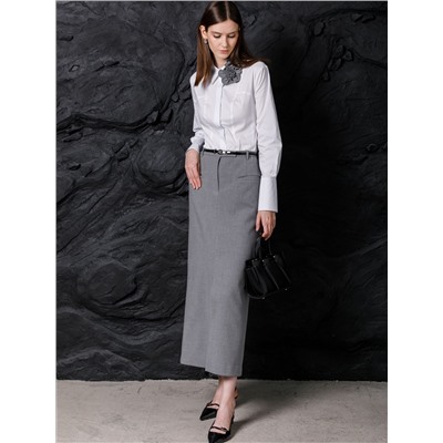 Блузка белая с длинными рукавами