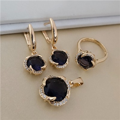 Комплект ювелирной бижутерии коллекция "Дубай" серьги, кулон и кольцо 17 р, покрытие позолота, вставка: стекло и цирконы, цвет: фиолетовый и прозрачный, арт.414.553-17