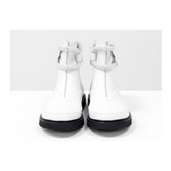 Белые нарядные низкие сапожки в стиле UGG из натуральной кожи флотар, на легкой, непромерзаемой подошве, Коллекция Осень-Зима от ТМ Gino Figini, Б-20104-01