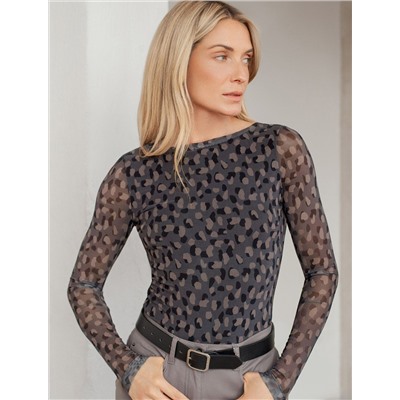 Джемпер с прозрачными рукавами