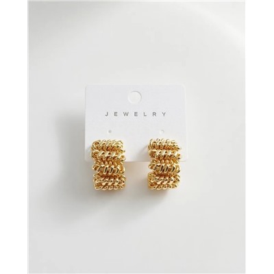 Стильные серьги