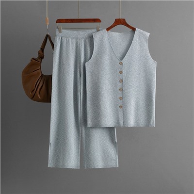Eleganzza  Костюм женский     P-350