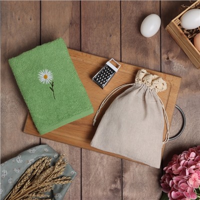 Набор кухонный «Этель» Chamomile, полотенце 30×60 см, тёрка 7.7×3.7 см