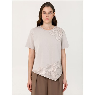 Блуза бежевая с кружевом