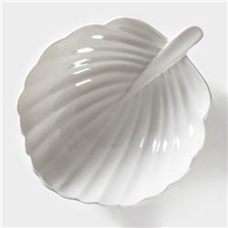 Салатник фарфоровый Magistro «Лист Бланш», 550 мл, 20.5×17 см, цвет белый