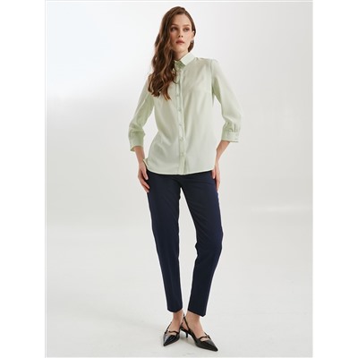 Блузка с оригинальным кроем рукава