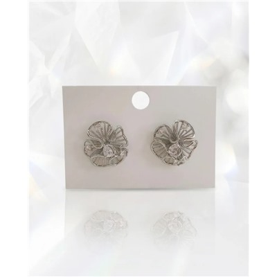 Стильные серьги