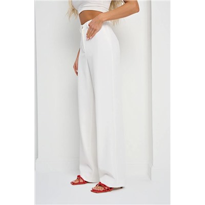 Брюки прямые белые с карманами