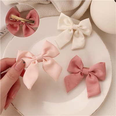 Заколка атласный бантик на зажиме