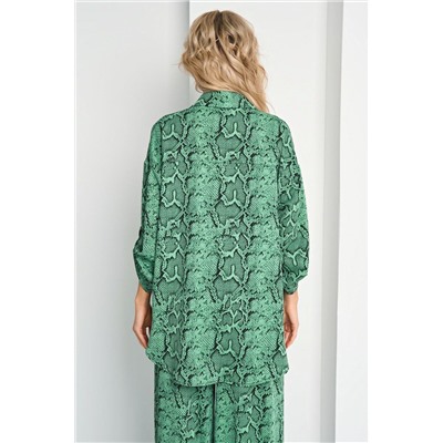 Рубашка зелёная со змеиным принтом