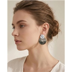 Стильные серьги