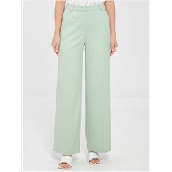 Брюки бледно-зелёные со стрелками
