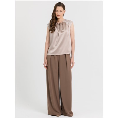 Блуза бежевая с кружевом