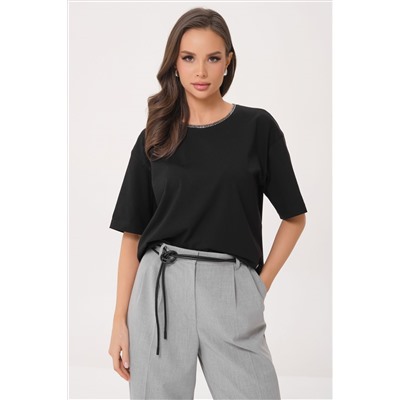 Футболка чёрная со стразами