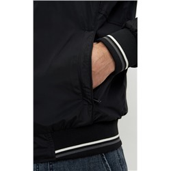 Ветровка муж. X001 black