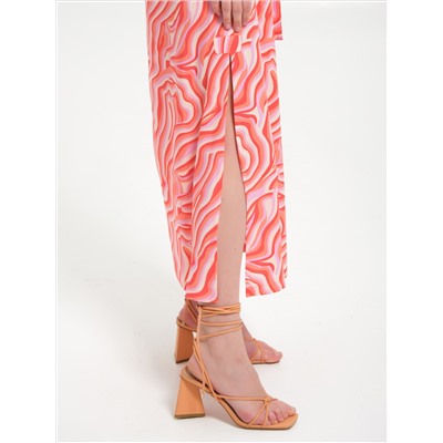 Платье коралловое с разрезами по бокам