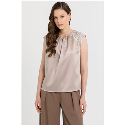 Блуза бежевая с кружевом