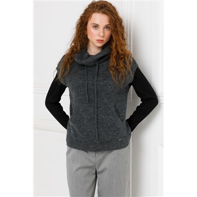 Жилет вязаный тёмно-серый