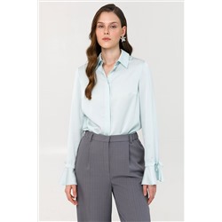 Блузка женская с воланом на рукаве