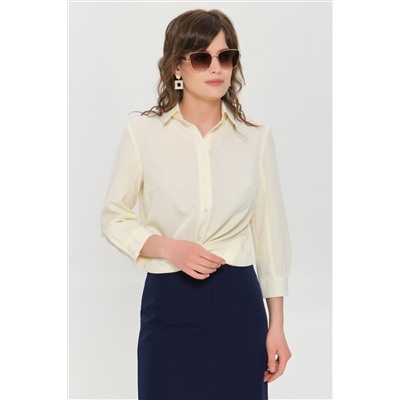 Блузка с оригинальным кроем рукава