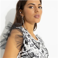 Платье прямого кроя, Обезоруживающий образ