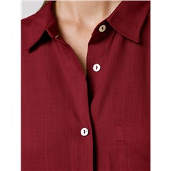 Свободная удлиненная блузка с карманом изо льна с вискозой