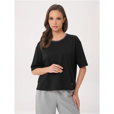 Футболка чёрная со стразами