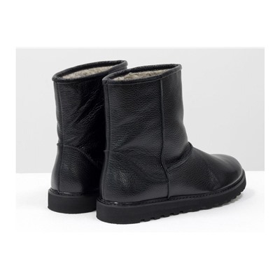 Женские сапожки в стиле UGG из натуральной кожи флотар черного цвета, на легкой подошве, Коллекция Осень-Зима от ТМ Gino Figini, Б-1993-03
